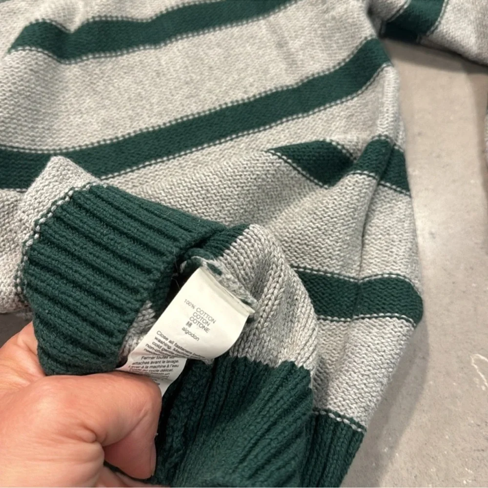 GAP Boys Size 4 grey and green striped crewneck long sleeve sweater